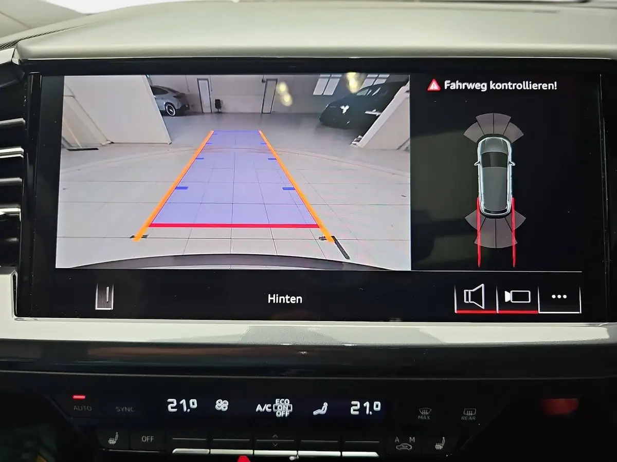 AUDI Q4 E-TRON 45 S-LINE NAVI LED-MATRIX KAMERA