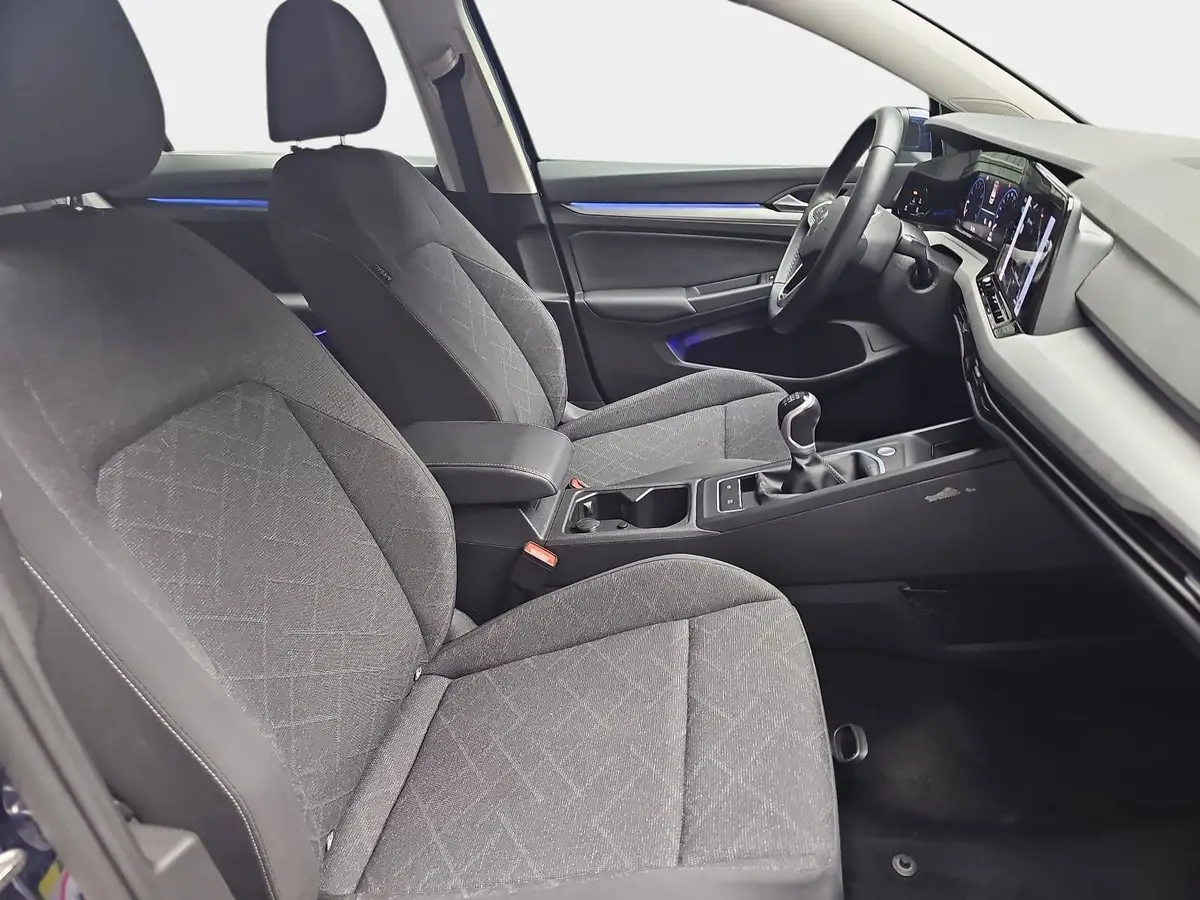 VW GOLF 1.0 TSI VIII LIFE NAVI LED KAMERA LM