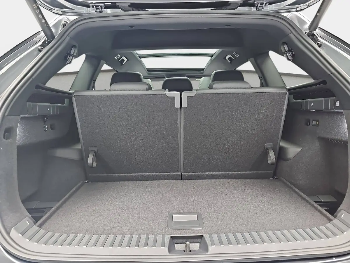 SKODA KODIAQ 2.0 TDI DSG SPORTLINE 4X4 PANO AHK