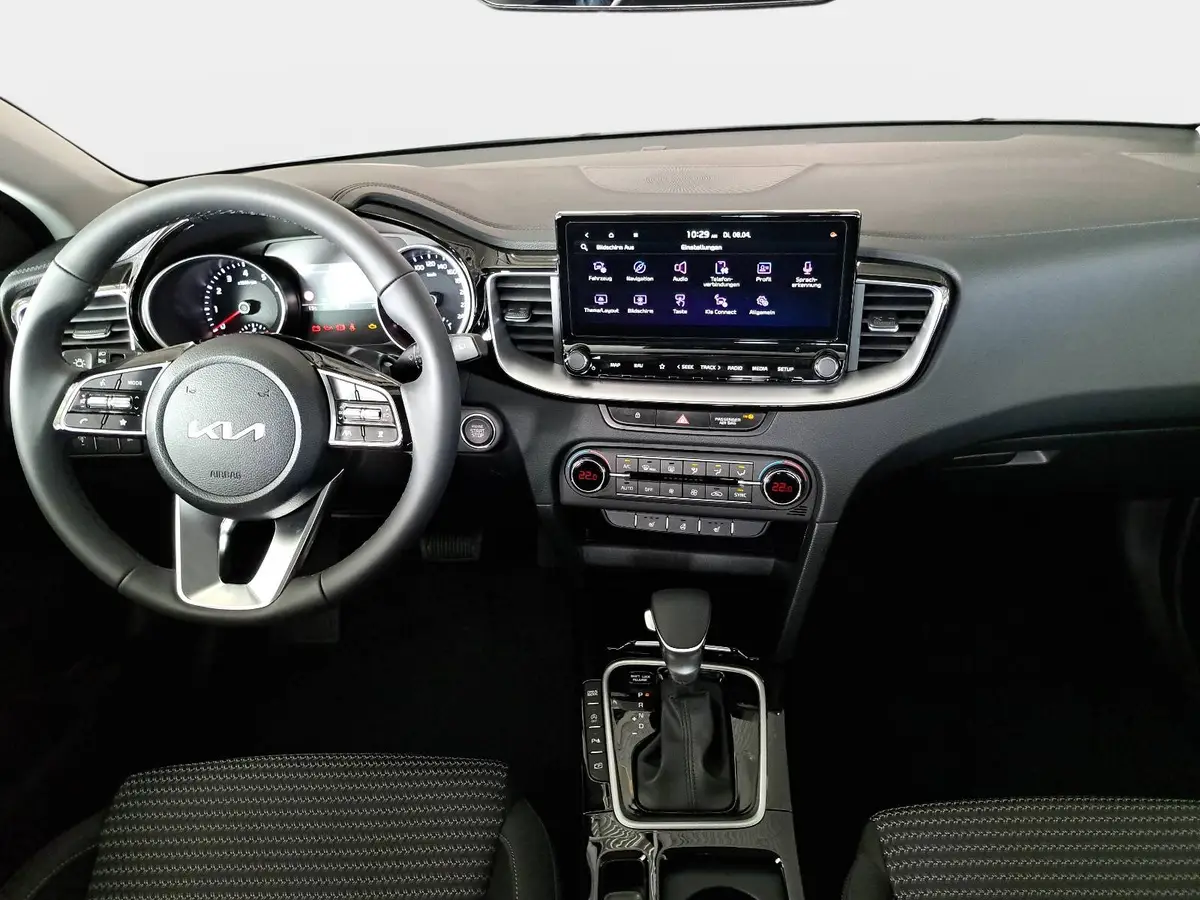 KIA CEED 1.5 T-GDI 48V DCT7 ULTIMATE EDITION