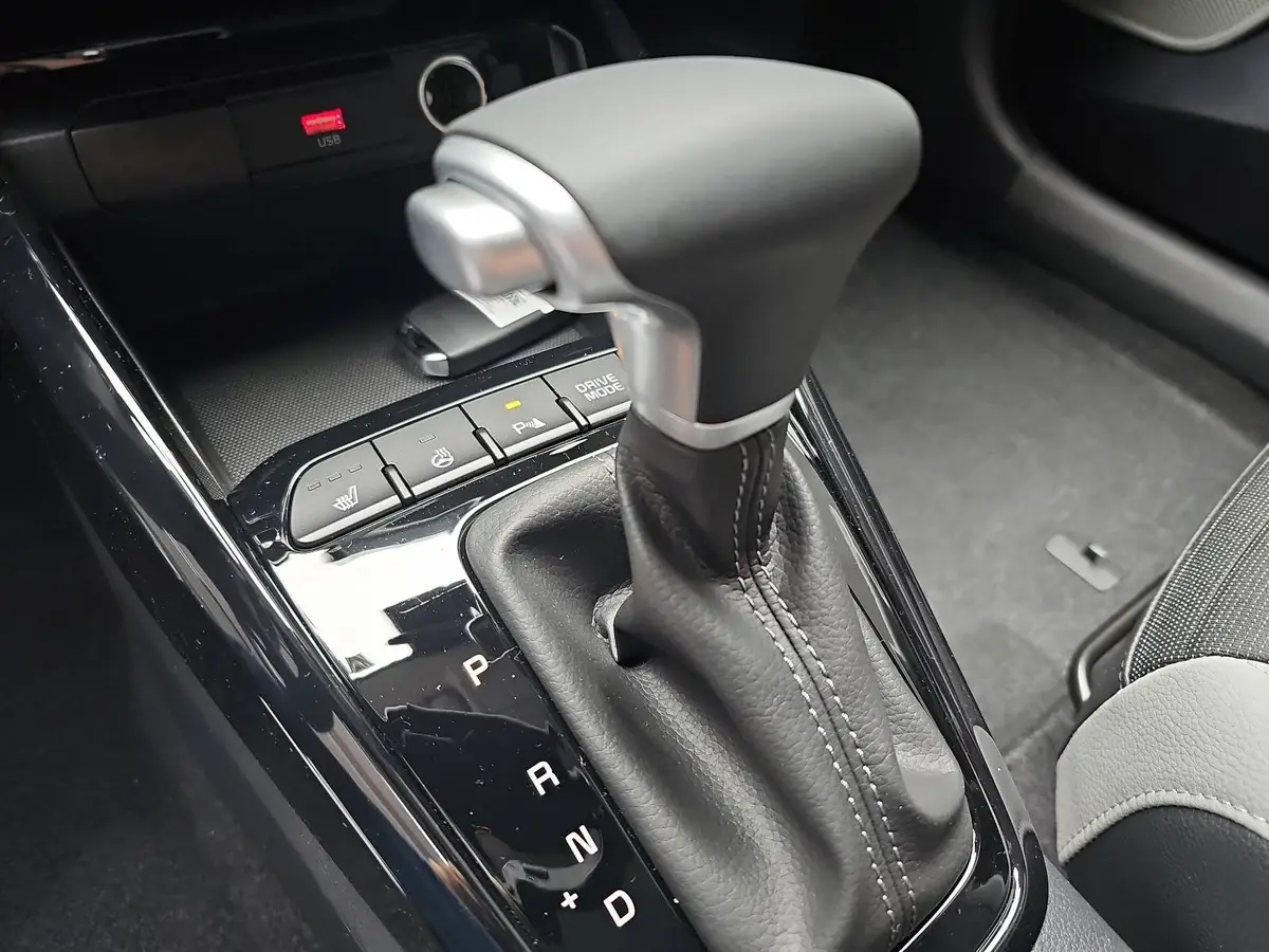 KIA STONIC 1.0 T-GDI 48V DCT SPIRIT TECHNOLOGIE