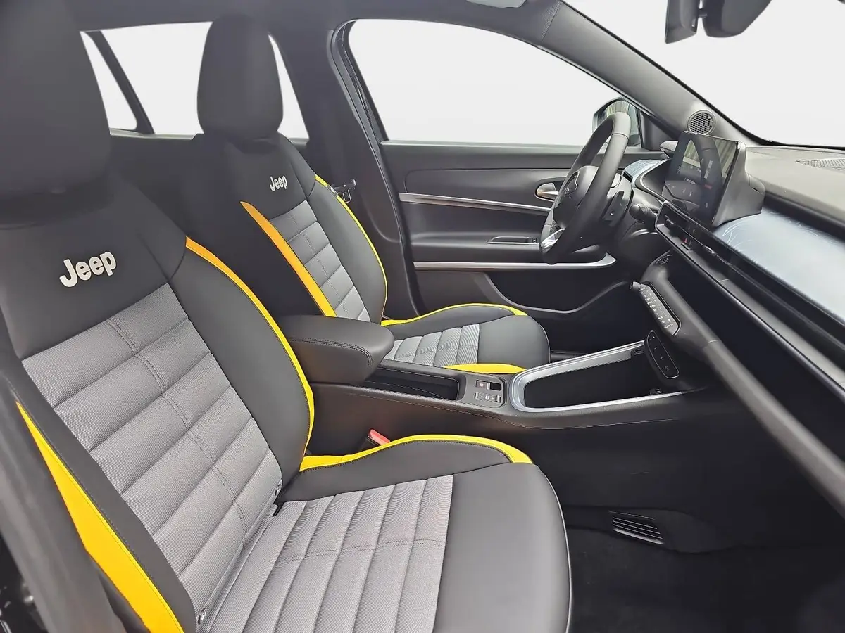 JEEP AVENGER 1.2 E-HYBRID T3 DCT 4XE THE NORTH FACE MJ26