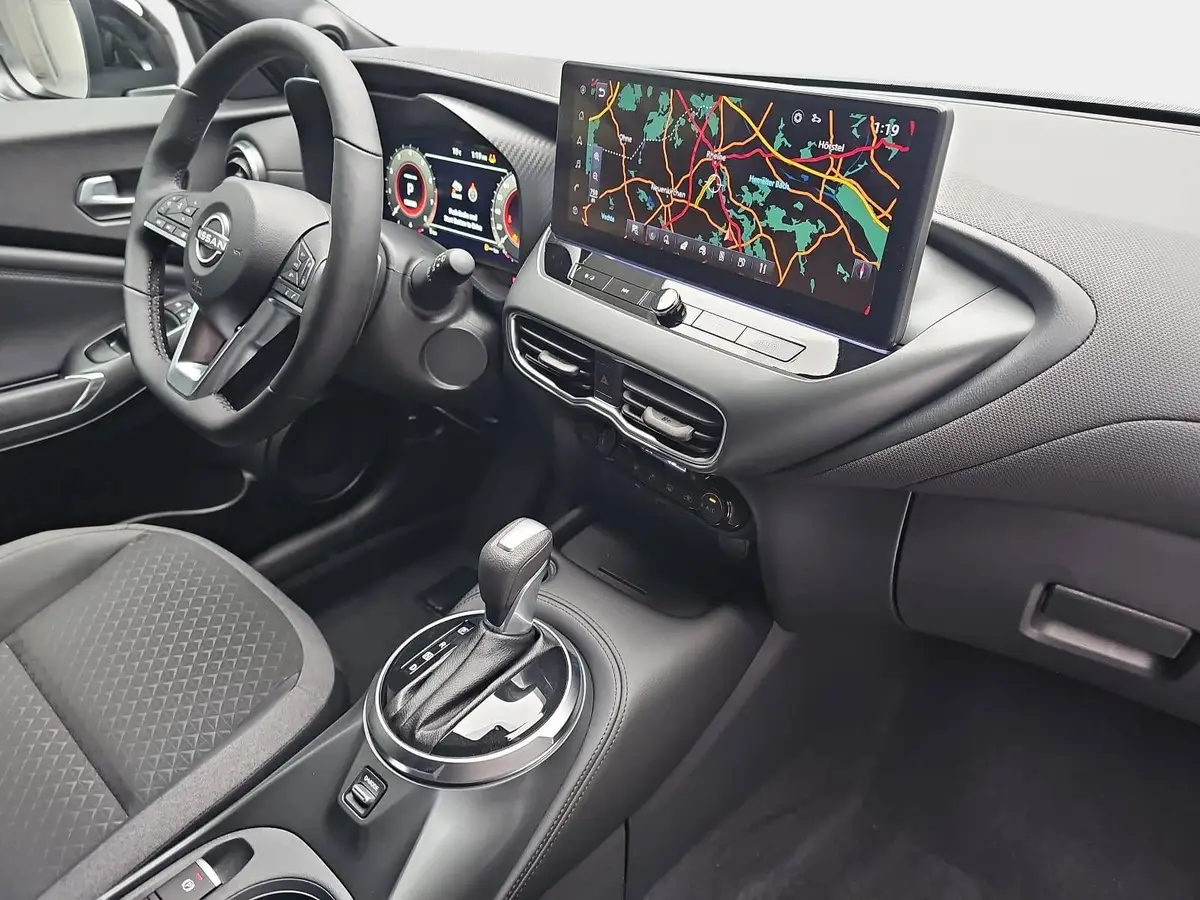 NISSAN JUKE 1.0 DIG-T 5T AUTO. N-CONNECTA NAVI WINTER