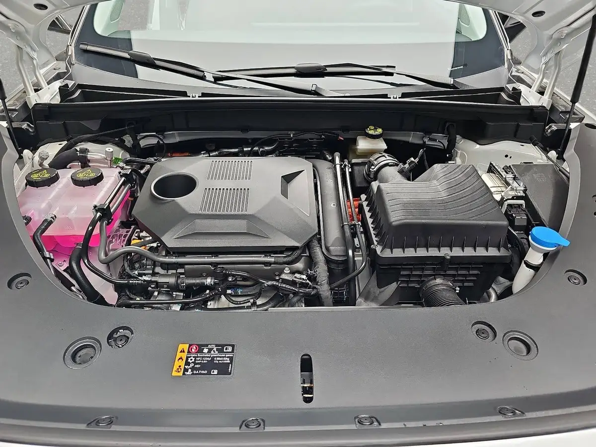 MG HS 1.5 PLUG-IN-HYBRID MY25.5 LUXURY LEDER 360-GRAD-KAMERA 19-ZOLL-LM