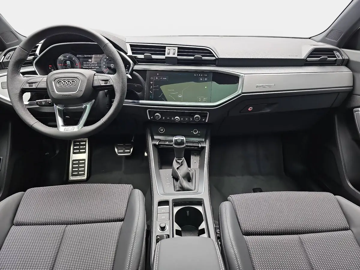 AUDI Q3 35 TDI S-TRONIC S LINE NAVI LED PANO ACC BLACK+ KA