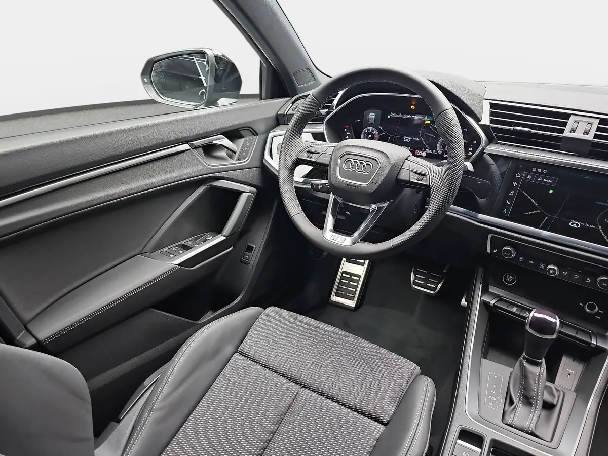 AUDI Q3 35 TDI S-TRONIC S LINE NAVI LED PANO ACC BLACK+ KA