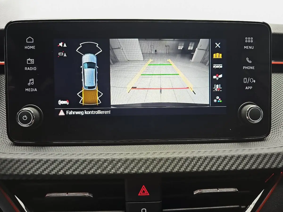 SKODA KAMIQ 1.0 TSI DSG MONTE CARLO LED PANORAMA WINTER KAMERA