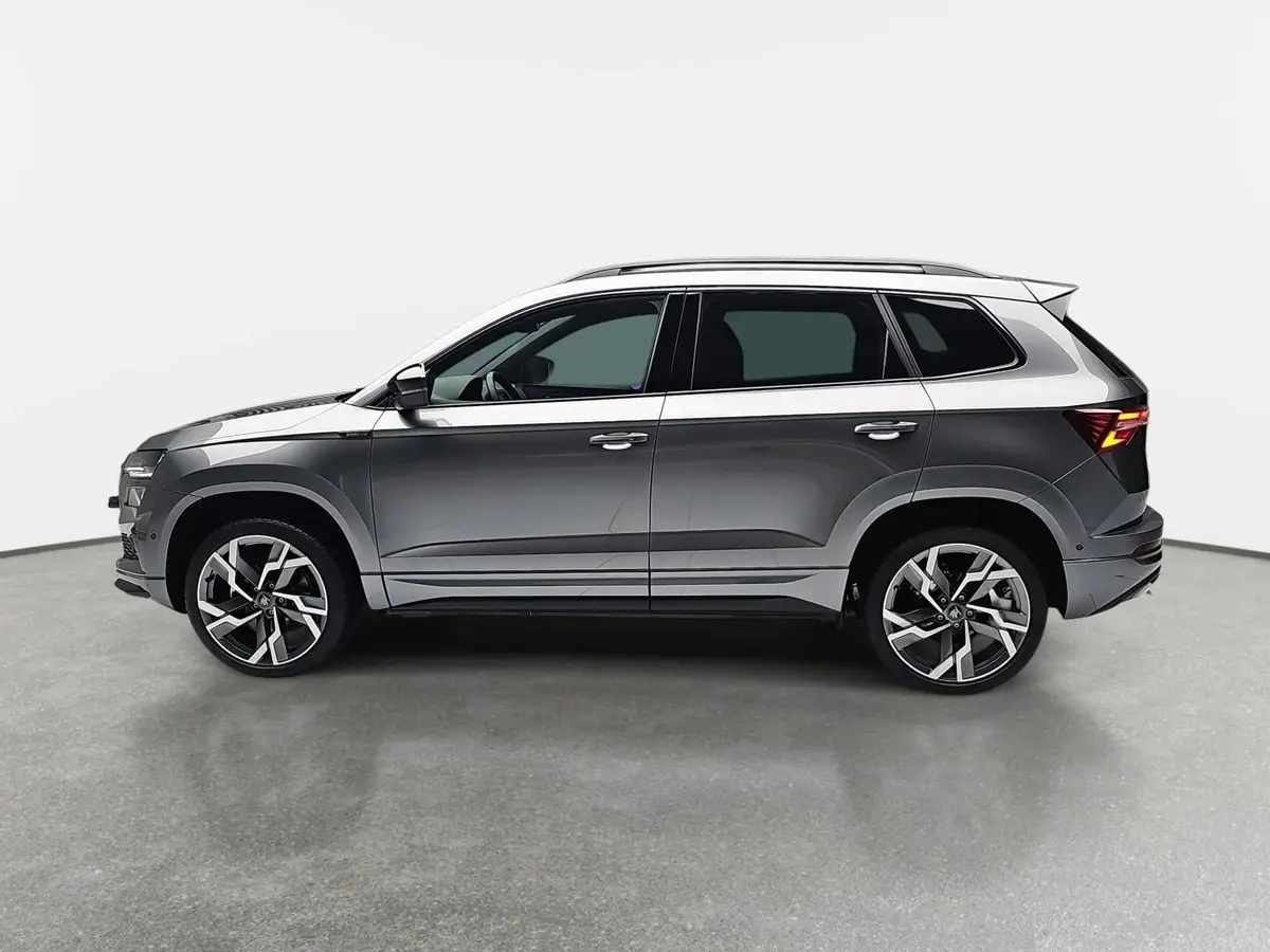 SKODA KAROQ 1.5 TSI DSG SPORTLINE NAVI LED ACC PANO WINTER KA