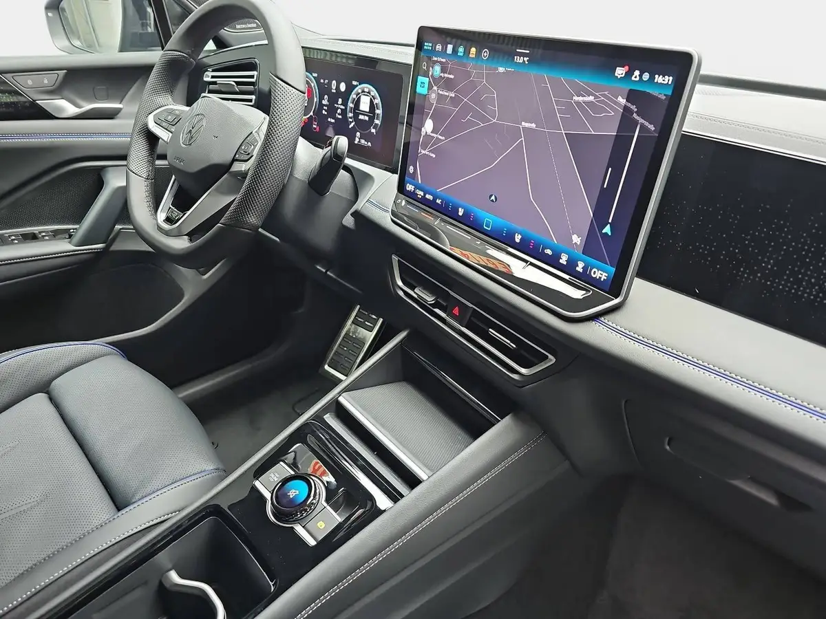 VW TIGUAN 2.0 TDI DSG R-LINE 4M NAVI LED-MATIX LEDER BLACK-S