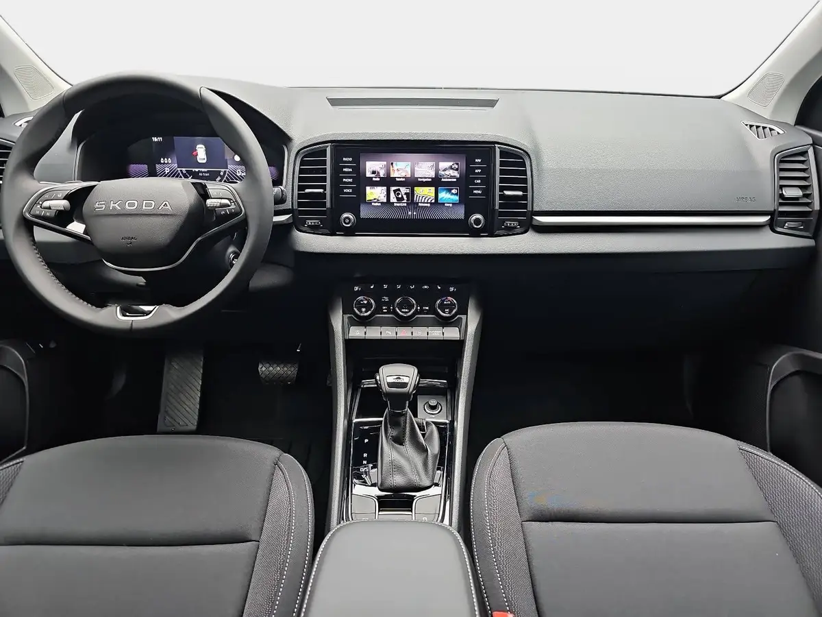 SKODA KAROQ 1.5 TSI DSG 130 JAHRE LED DAB SICHT WINTER EL.HECK