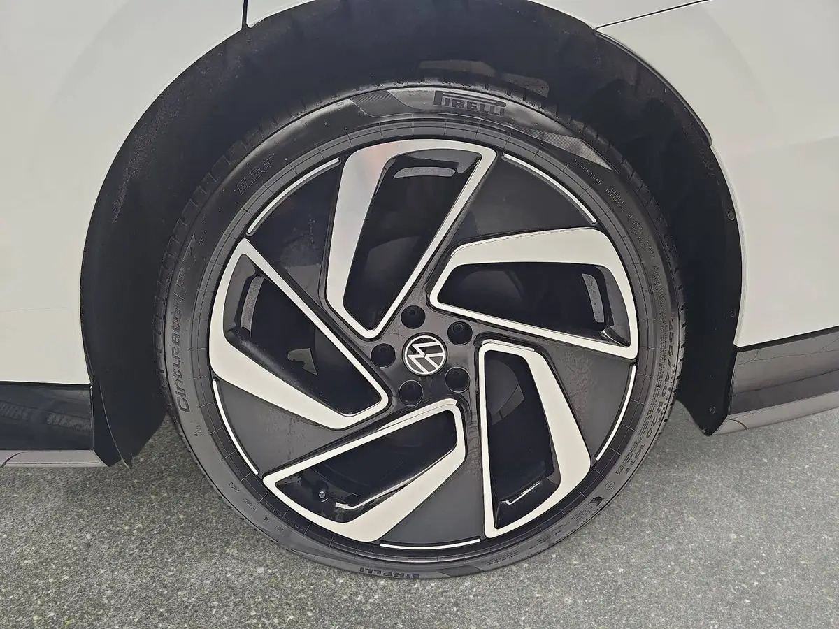 VW ID.7 PRO NAVI MATRIX ACC DCC H&K ERGOAKTIV LM20