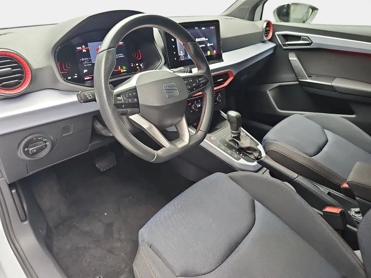 SEAT ARONA 1.0 TSI DSG FR AHK ACC P-ASSIST LM