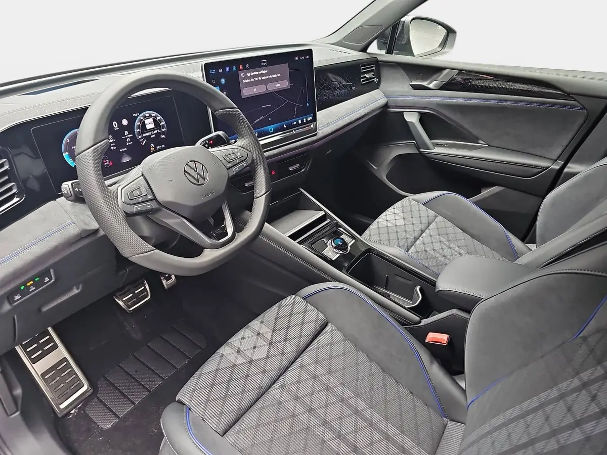 VW TIGUAN 2.0 TDI DSG R-LINE NAVI LED PANO
