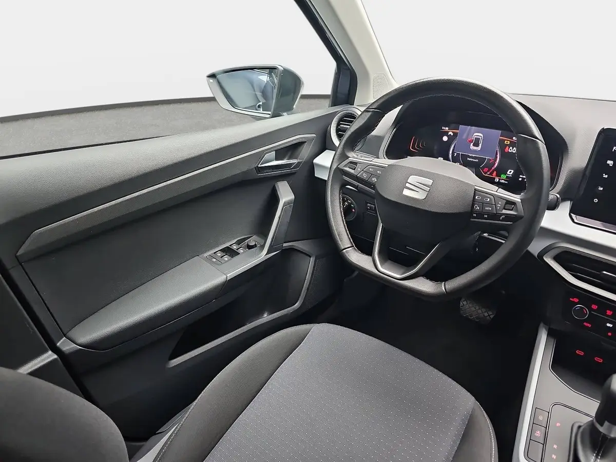SEAT ARONA 1.0 TSI DSG STYLE NAVI LED PDC LM