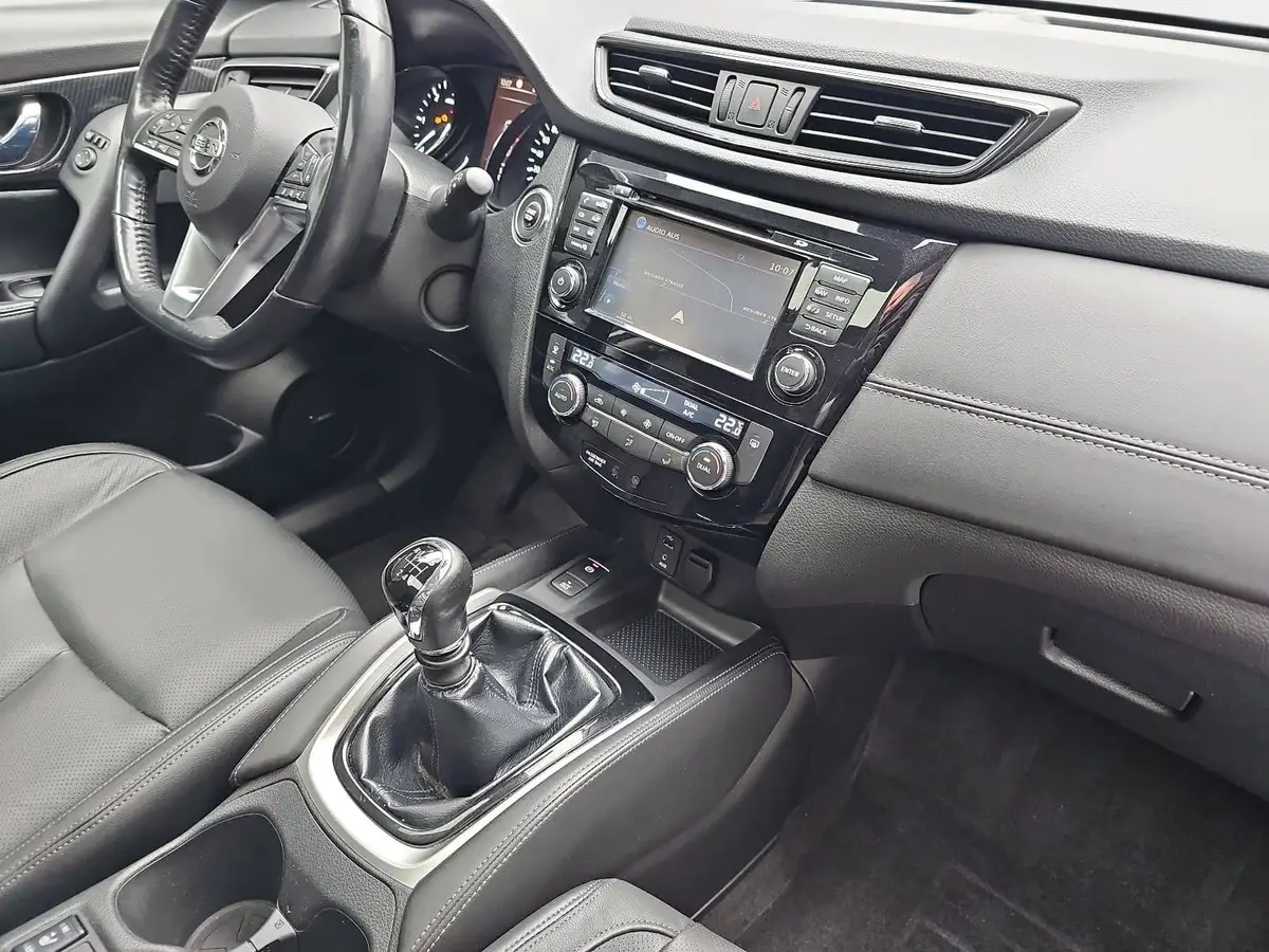 NISSAN X-TRAIL 1.7 DCI AHK TEKNA 4X4 STANDHEIZUNG