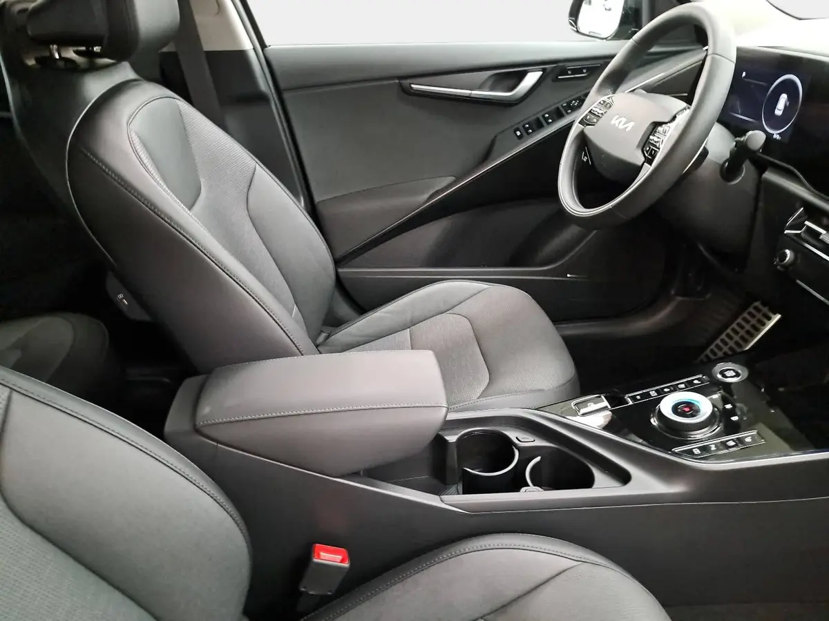 KIA NIRO 1.6 PLUG-IN HYBRID SPIRIT LED WINTER