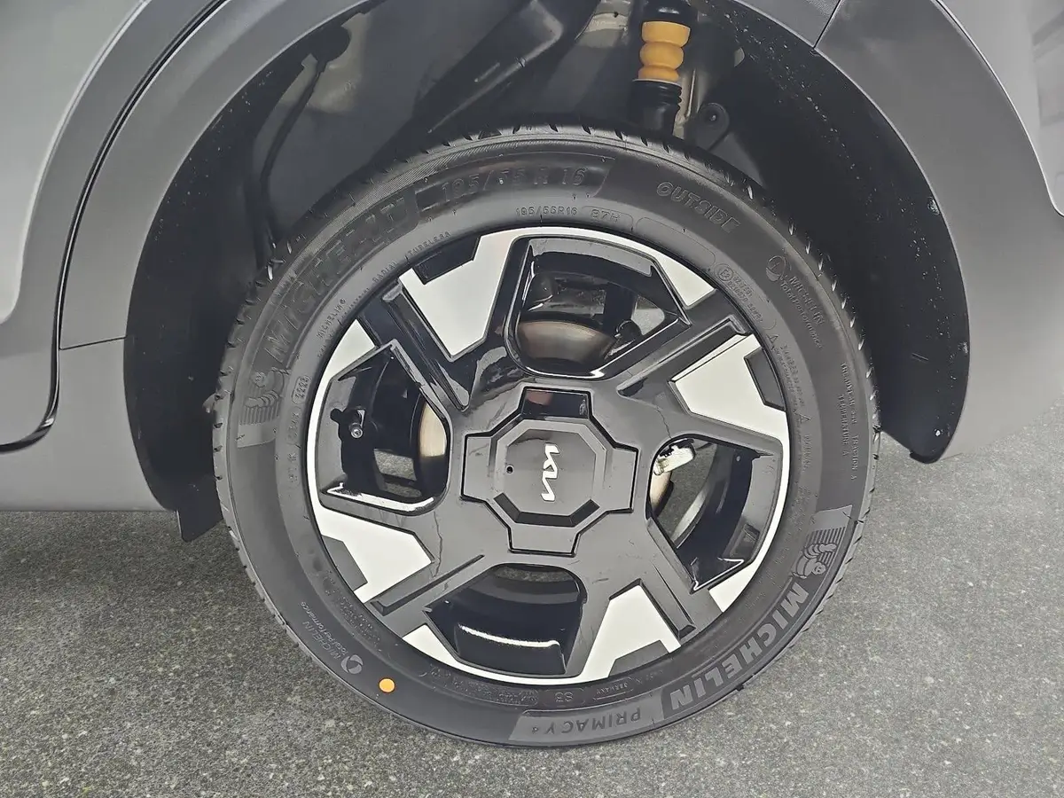 KIA STONIC 1.0 T-GDI 100 VISION MJ26 SITZH. NAVI