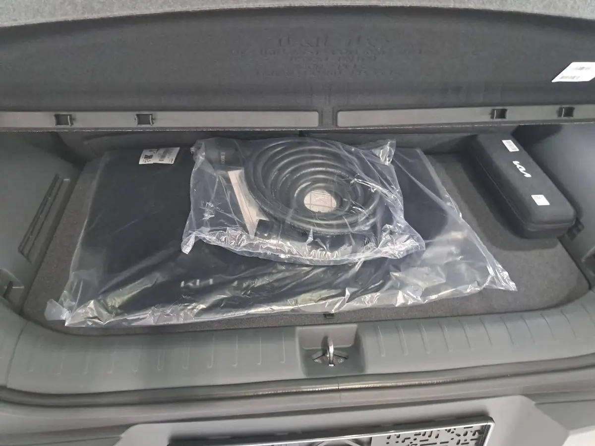 KIA EV2 61.0 KWH EARTH MJ27 4SITZE WINTER-CONNECT TECHN DRIVEWISE-PARK DESIGN
