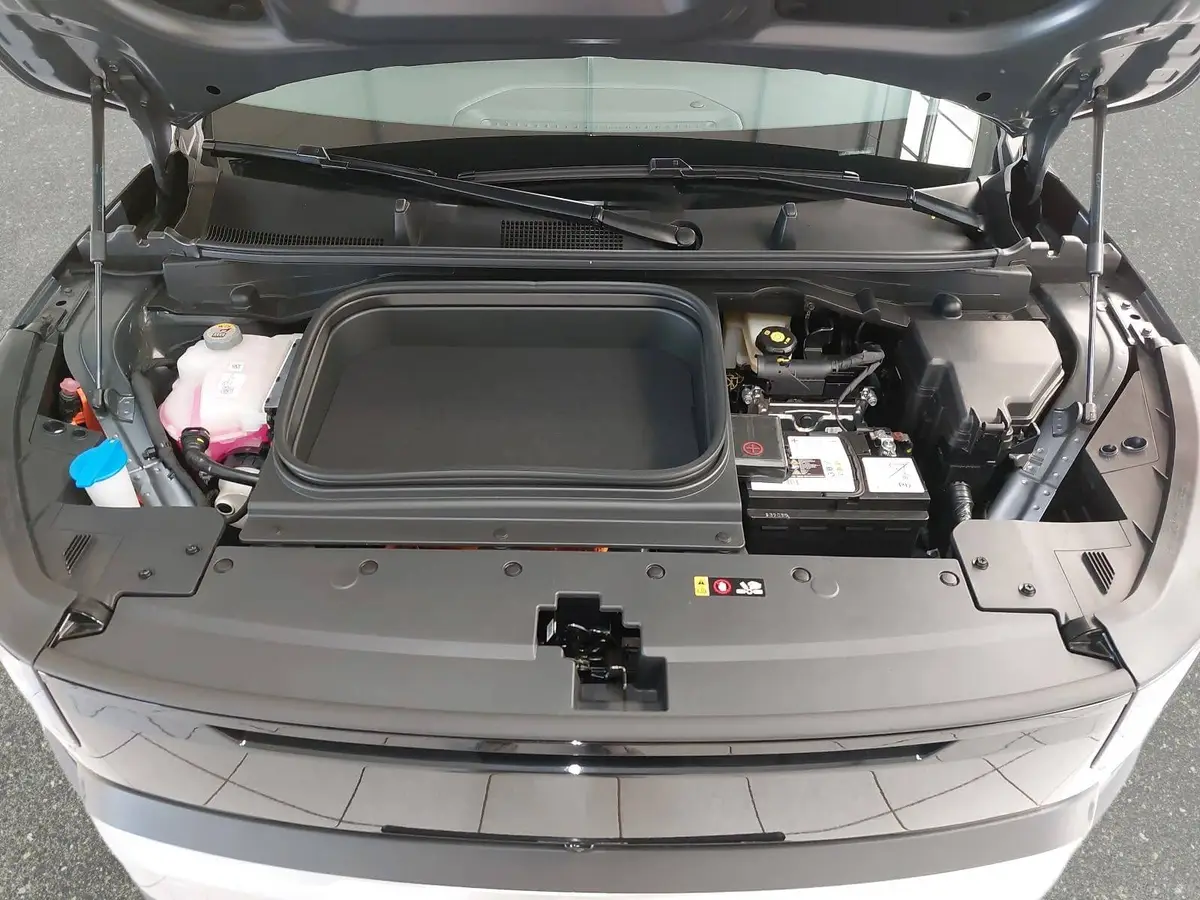 KIA EV2 61.0 KWH EARTH MJ27 4SITZE WINTER-CONNECT TECHN DRIVEWISE-PARK DESIGN