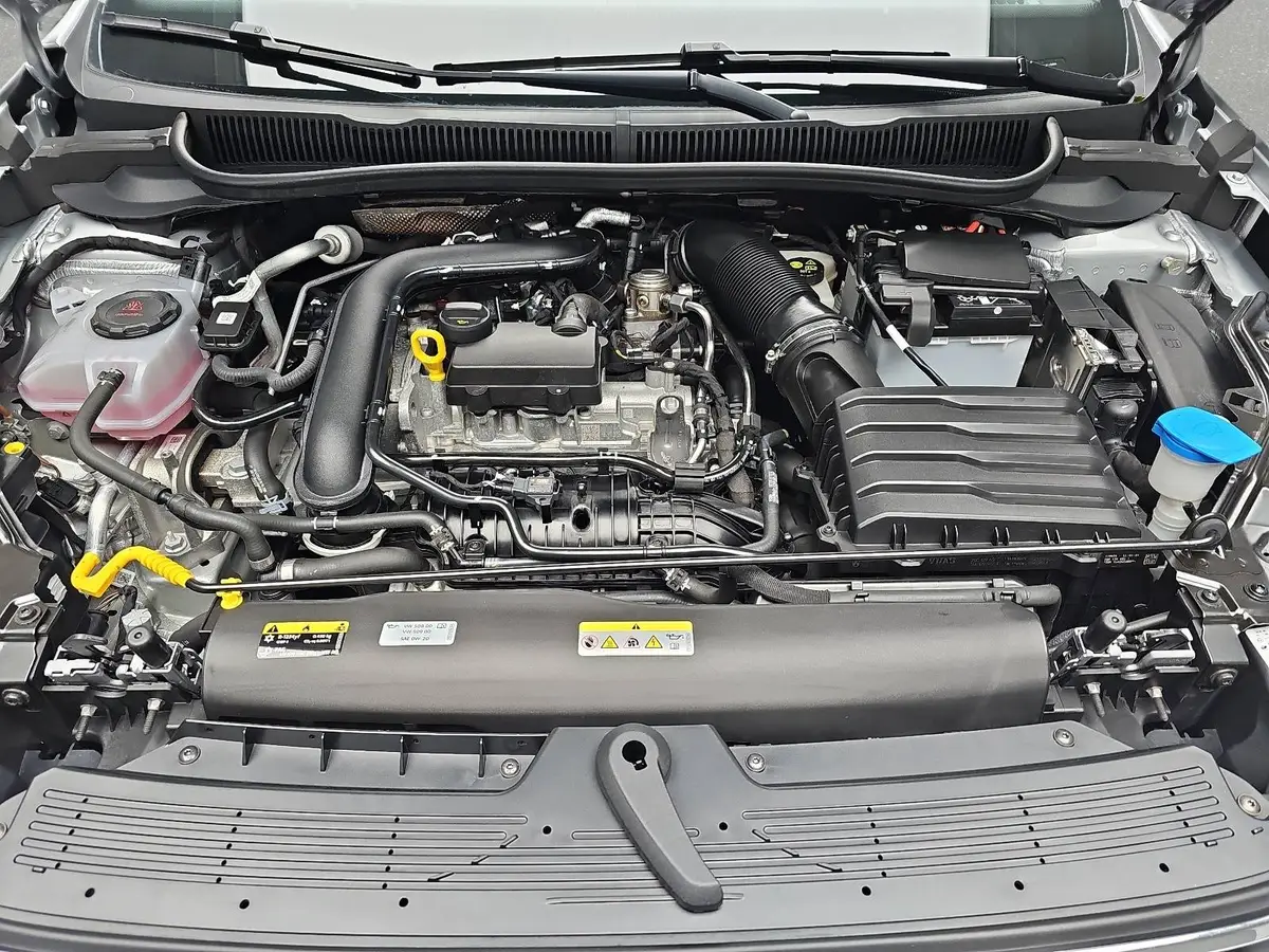 VW TAIGO 1.0 TSI GOAL NAVI LED ACC WINTER SICHT SPURP. P-A