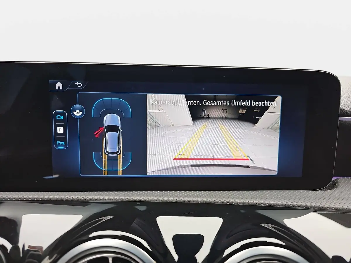 MERCEDES-BENZ A 180 DCT AMG LINE NAVI LED MBUX WINTER KAMERA LM18