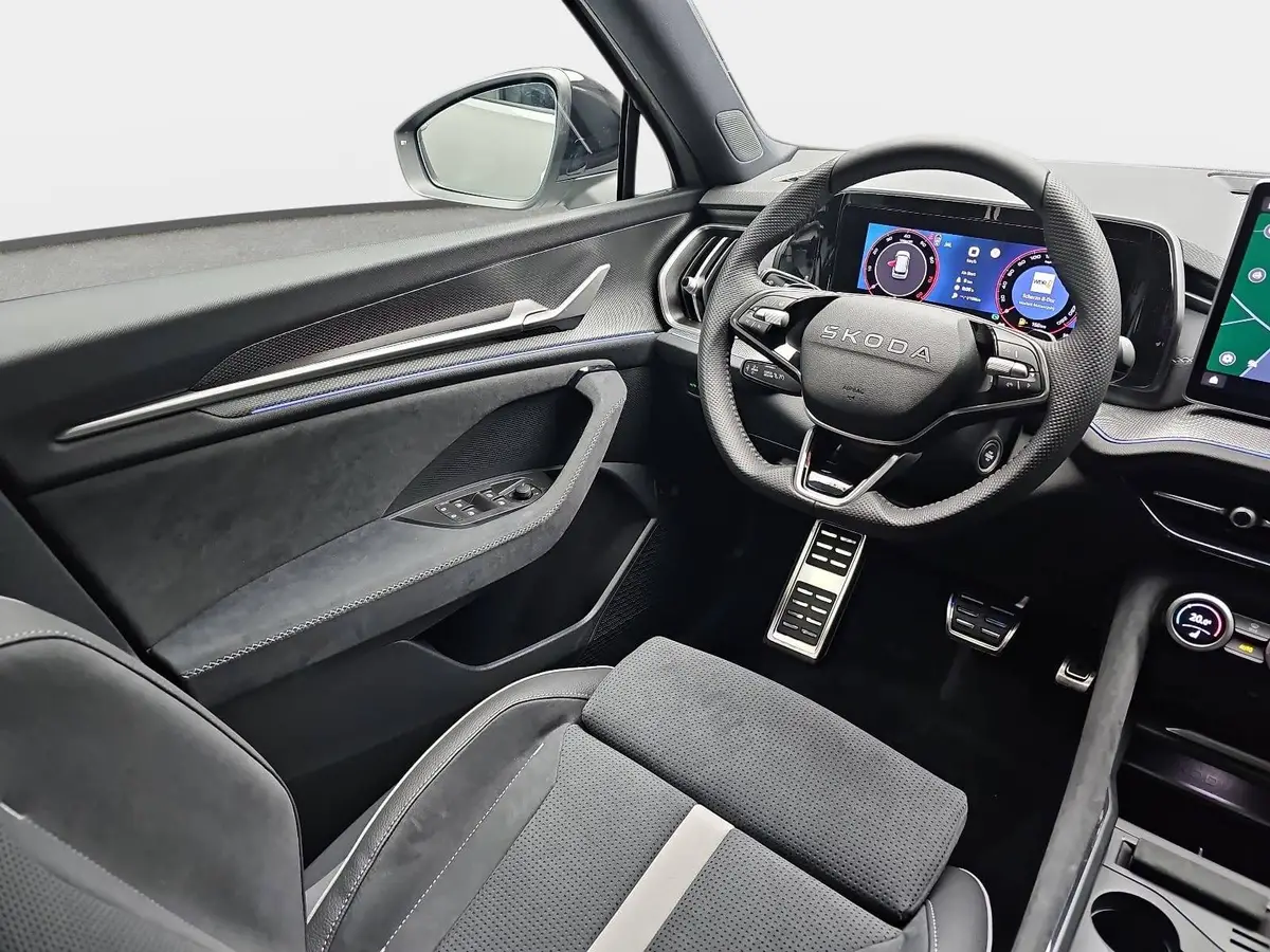 SKODA KODIAQ 1.5 TSI DSG SPORTLINE NAVI MATRIX ACC 7-S KAMERA A