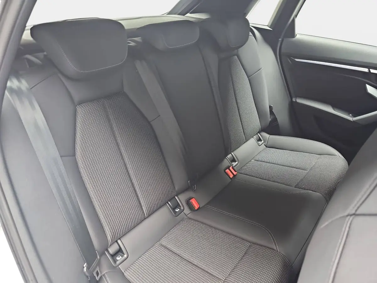 AUDI A3 35 TFSI DSG SPORTBACK S LINE NAVI LED KAMERA LM18