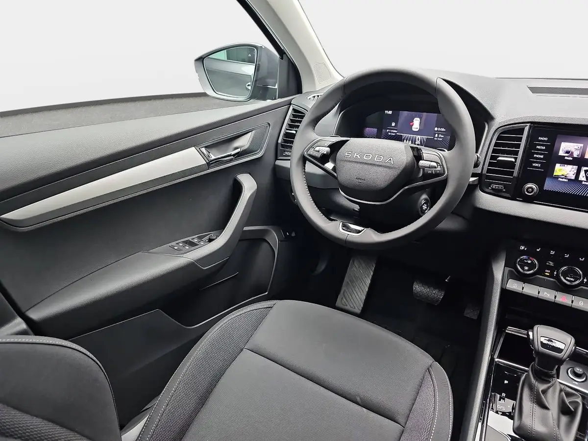 SKODA KAROQ 1.5 TSI DSG 130 JAHRE LED KAMERA AHK