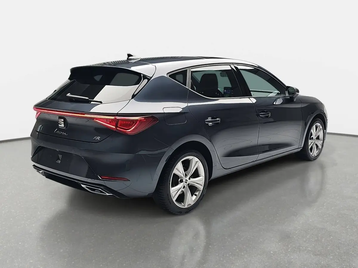SEAT LEON 1.5 ETSI DSG FR NAVI LED PANO LM17