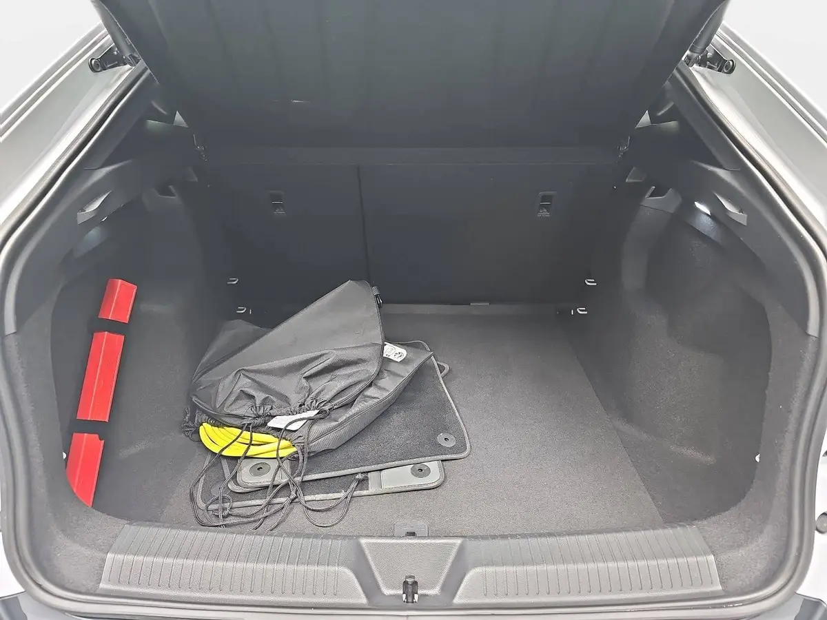 CUPRA TAVASCAN ENDURANCE (77 KWH) NAVI ACC