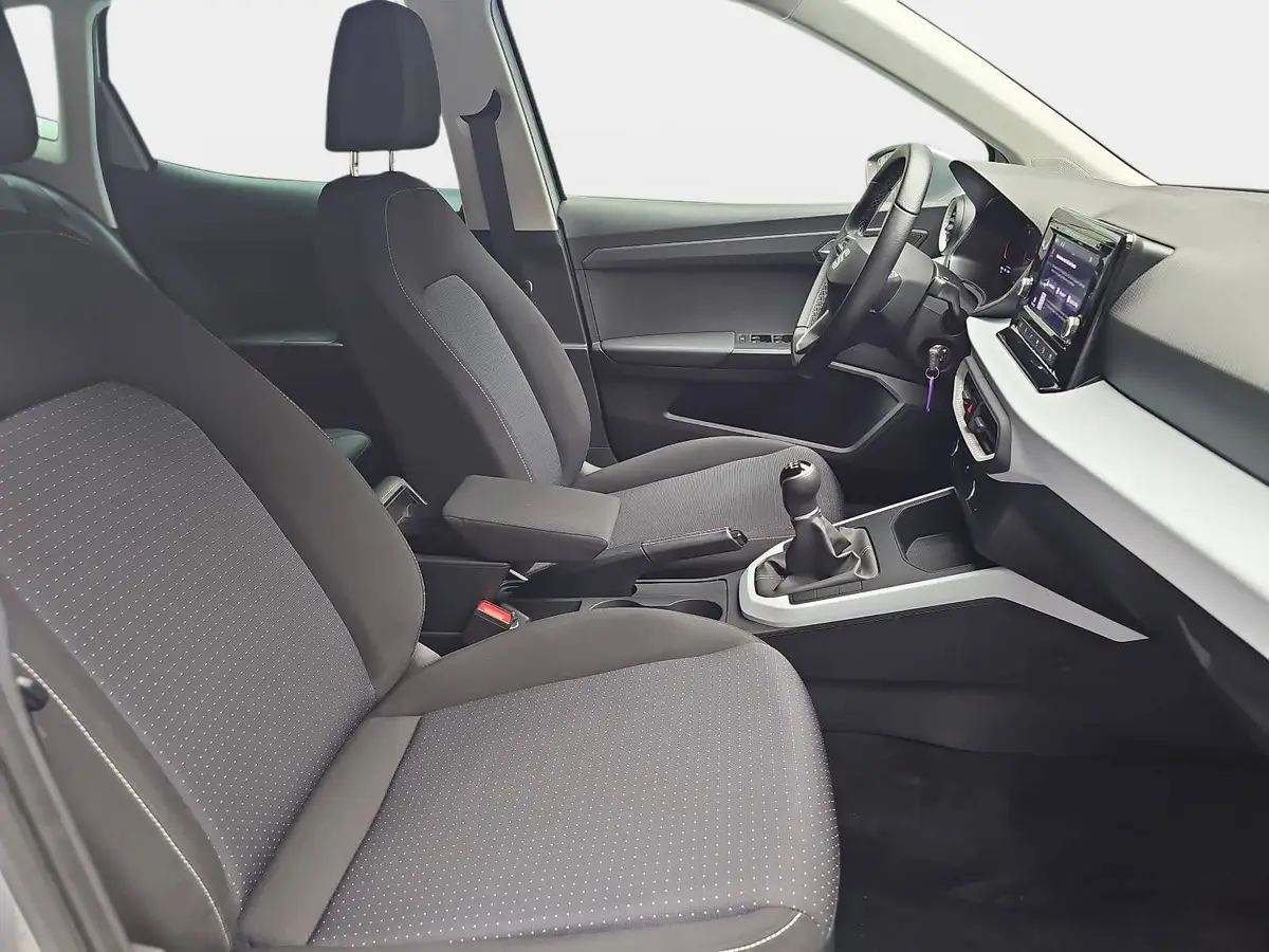 SEAT ARONA 1.0 TSI STYLE LED GRA DAB LM