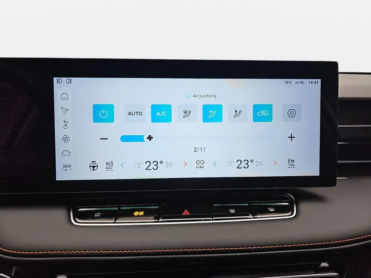 MG HS 1.5 HYBRID+ MY25.5 LUXURY LEDER 360-GRAD-KAMERA 19-ZOLL-LM