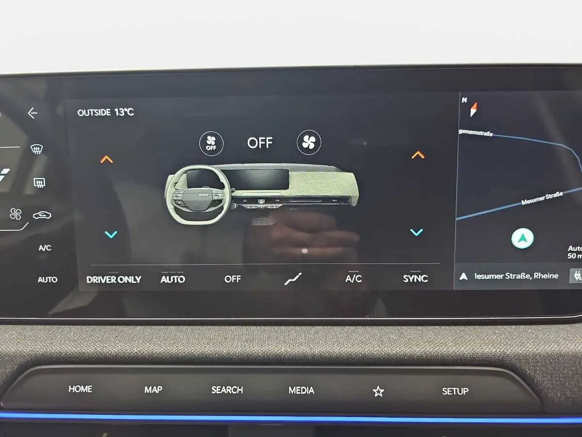 KIA EV2 42.2 KWH EARTH MJ27 WINTER-CONNECT TECHNOLOGY DRIVEWISE-PARK DESIGN