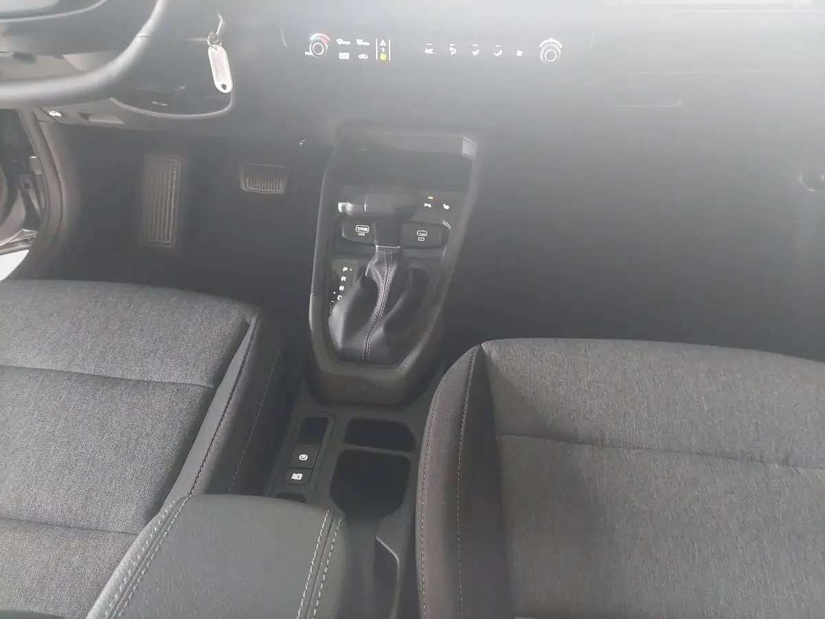 KIA STONIC 1.0 T-GDI 100 DCT VISION MJ26 SITZH. NAVI