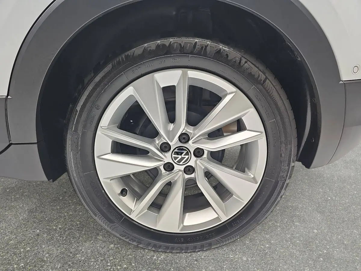 VW T-CROSS 1.0 TSI GOAL NAVI LED KLIMAAUTO ACC P-ASSIST WINTE