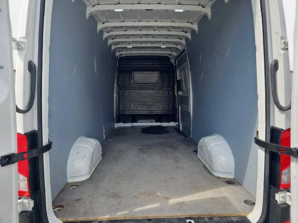 VW CRAFTER 35 TDI L4H3 FWD NAVI KLIMA 3-SITZER PDC AHK