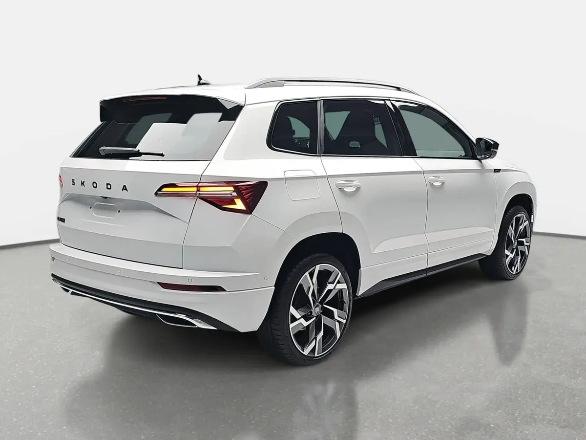 SKODA KAROQ 1.5 TSI DSG SPORTLINE NAVI LED-MATRIX PANO CANTON