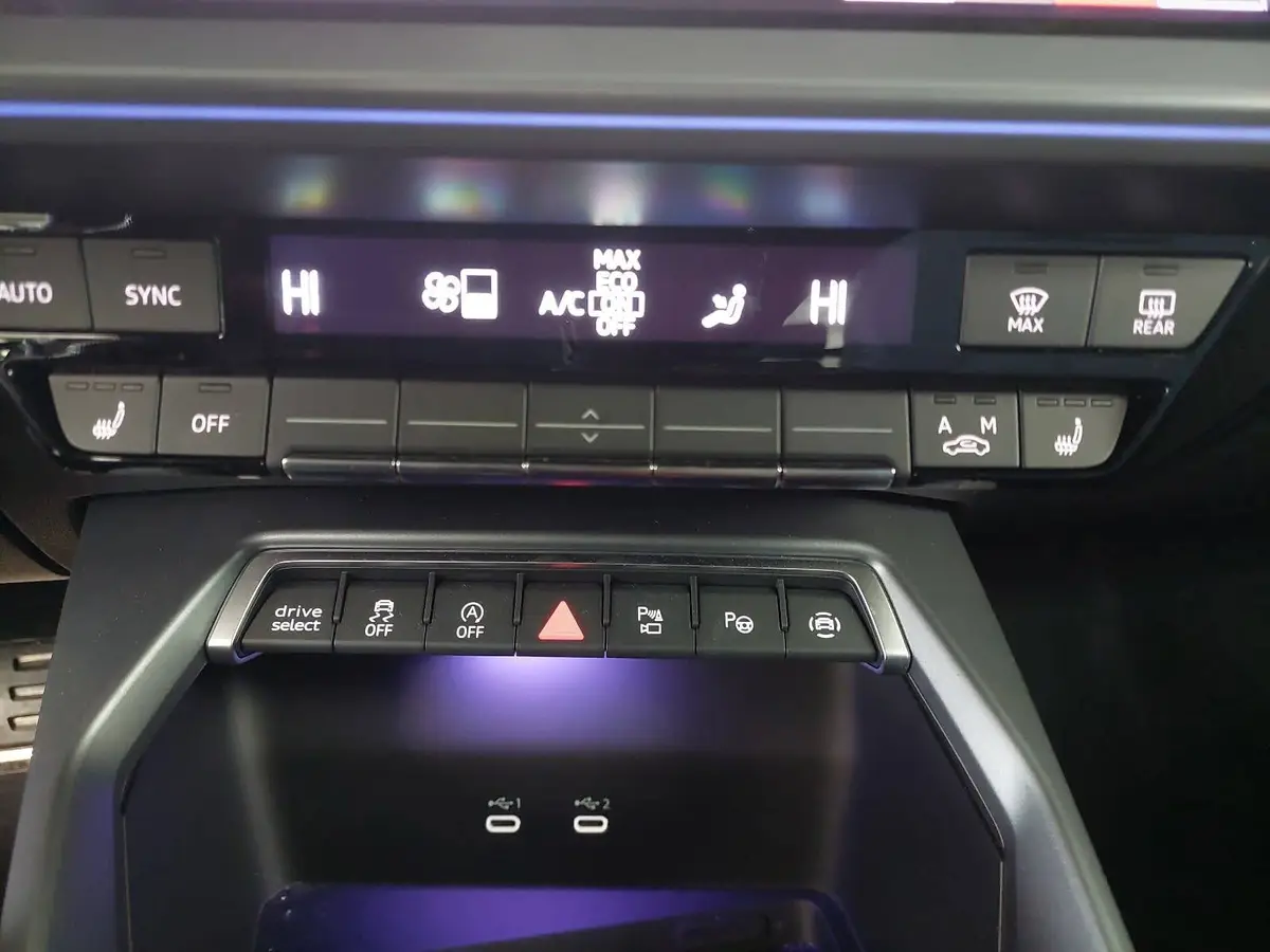 AUDI A3 35 TFSI DSG SPORTBACK S LINE NAVI LED KAMERA LM18