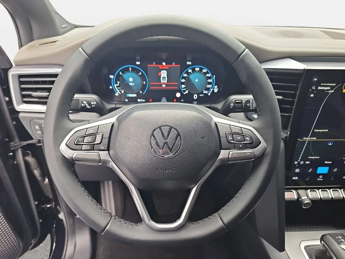 VW AMAROK 3.0 TDI AUTO. DOKA AVENTURA 4M NAVI LED AHK LM21
