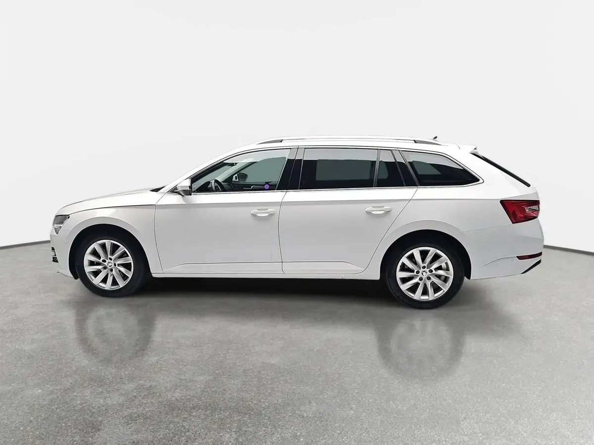 SKODA SUPERB COMBI 2.0 TDI DSG STYLE NAVI LED LM