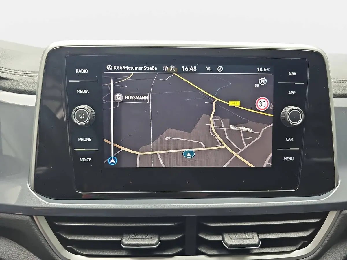 VW T-ROC 1.0 TSI STYLE NAVI ACC P-ASSIST