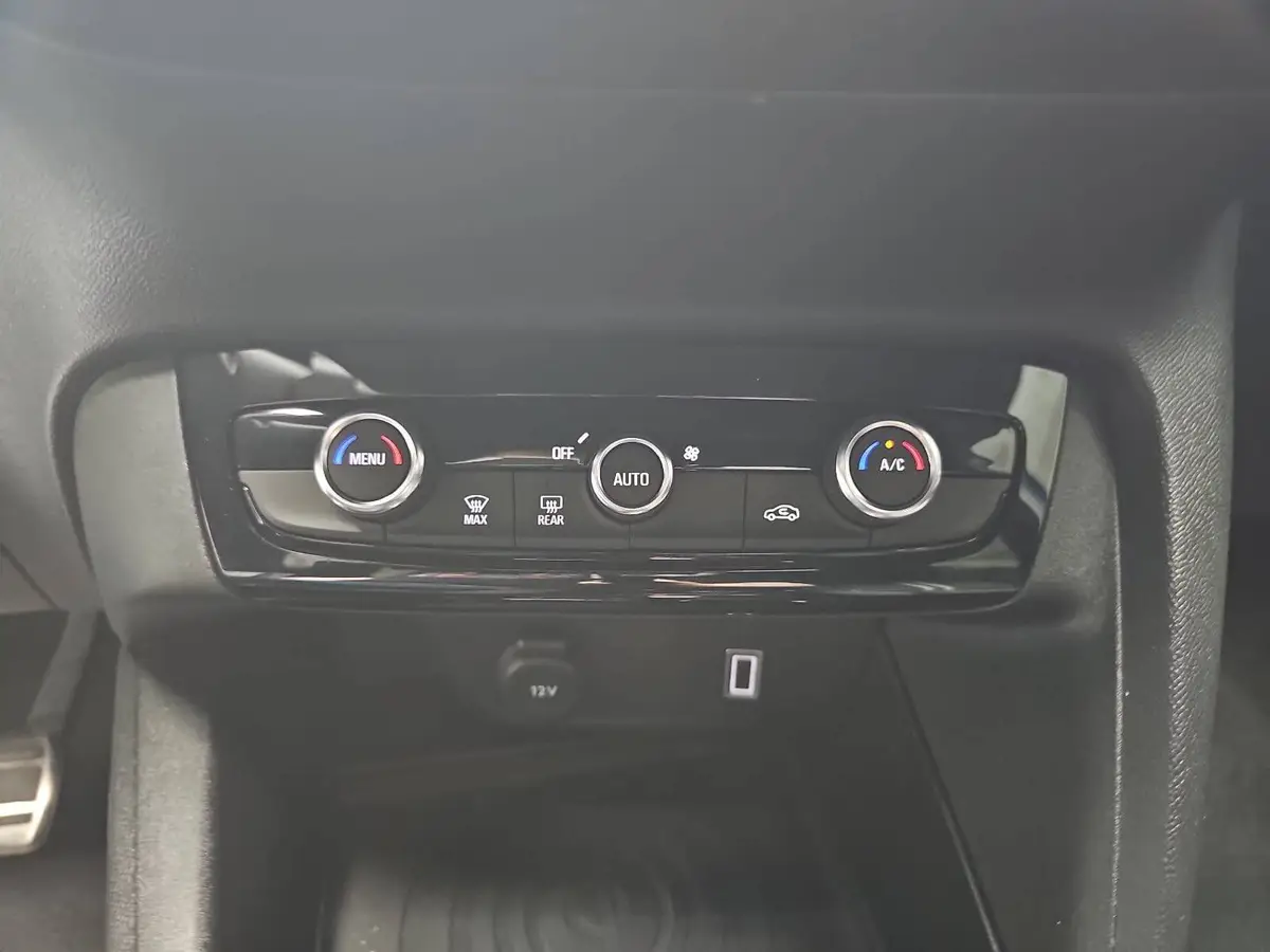OPEL CORSA 1.2 TURBO AUTOM. GS NAVI LED KAMERA