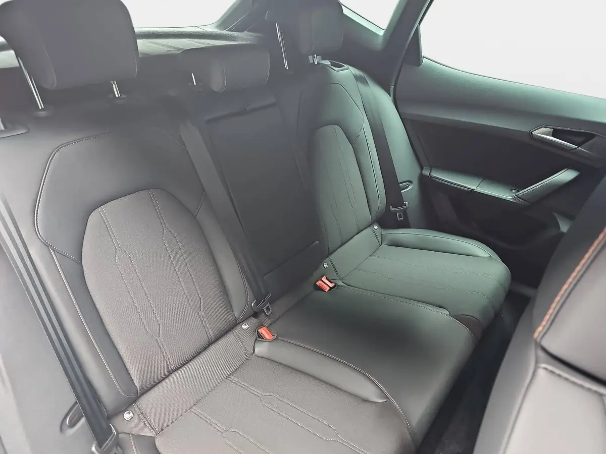 CUPRA FORMENTOR 1.5 ETSI DSG NAVI LED-HD ACC PANO WINTER KAMERA AH