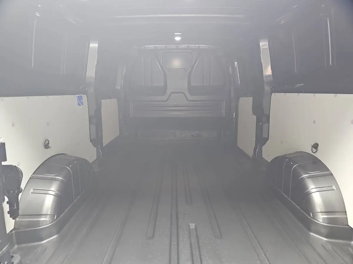 VW T7 TRANSPORTER 2.0 TDI DSG KASTEN L2H1 NAVI LED ACC WINTER 3-S KA