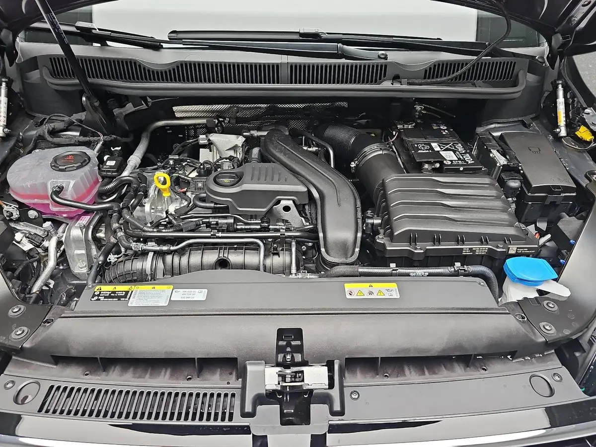 VW TOURAN 1.5 TSI DSG COMFORTLINE NAVI LED ACC SPUR WINTER 7