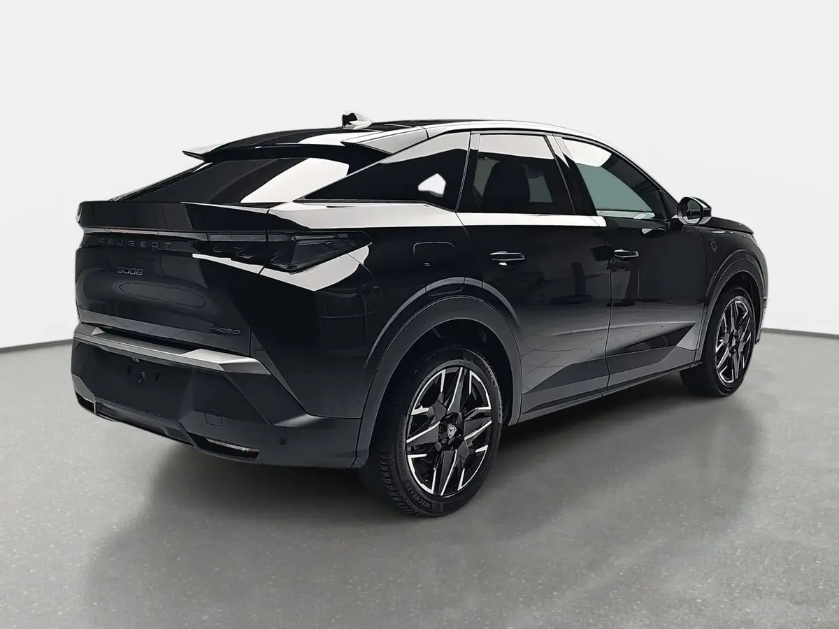 PEUGEOT 3008 1.2 HYBRID 145 E-DSC6 GT AHK M+S