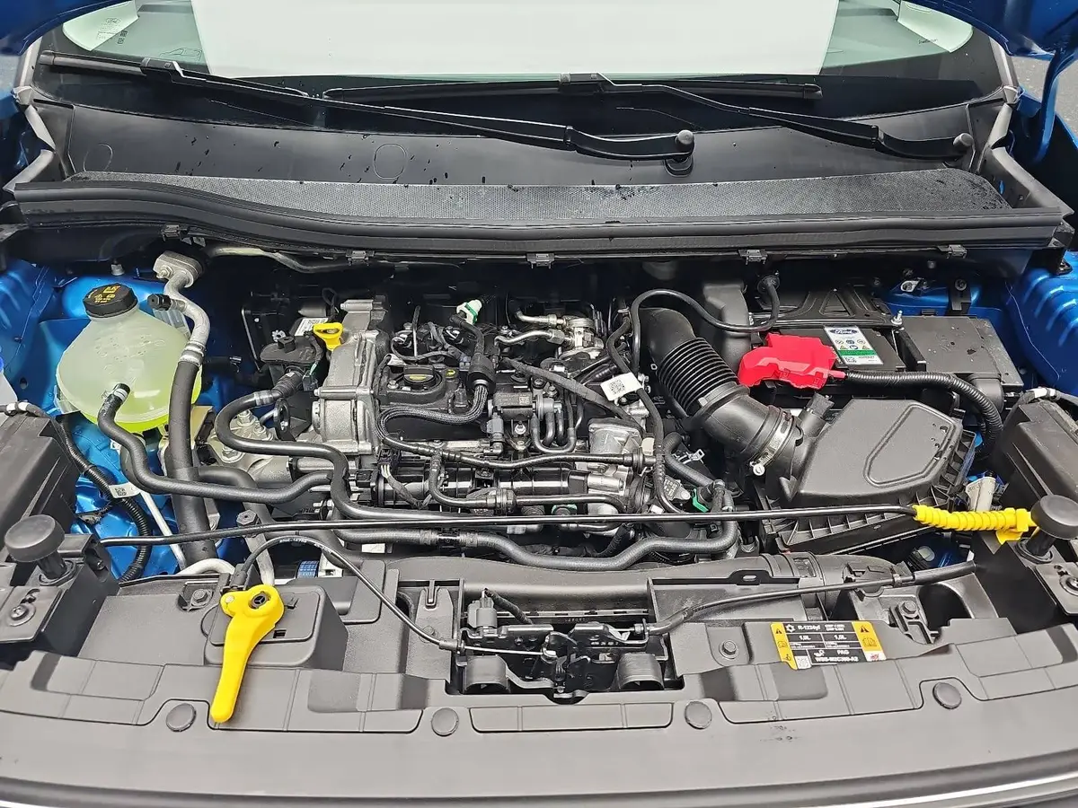 FORD TOURNEO COURIER 1.0 EB AUT. ACTIVE NAVI+ACC+WINTER+SPUR+KAMERA+LM