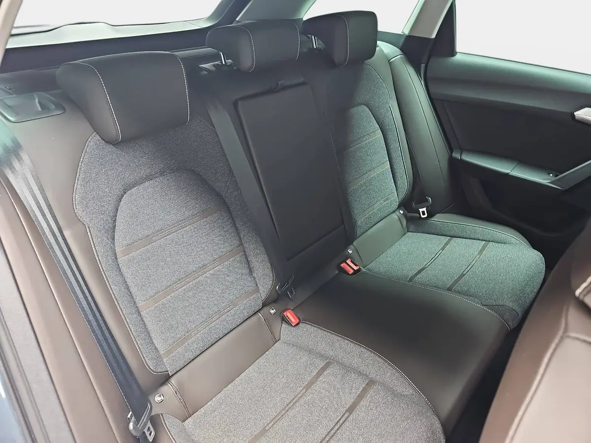 SEAT LEON SPORTSTOURER 1.5 TSI XCELLENCE LED ACC LM