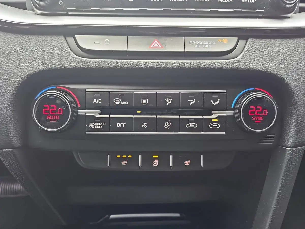 KIA XCEED 1.6 PLUG-IN-HYBRID DCT6 VISION KOMFORT NAVI