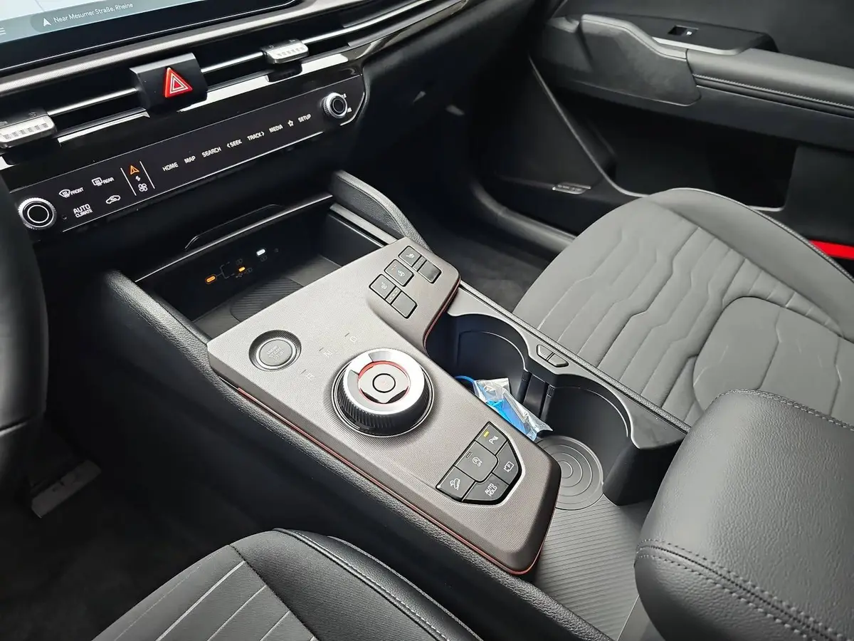 KIA SPORTAGE 1.6 T-GDI 150 2WD DCT SPIRIT MJ26 DRIVEWISE SOUND